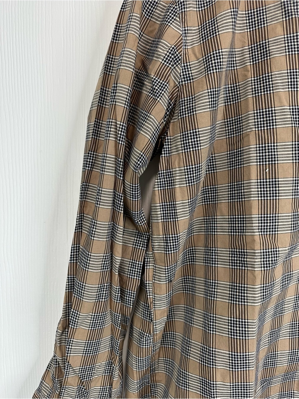 Frank & Eileen Tan and Black jodey Plaid Button-Up Shirt - Picture 3 of 9